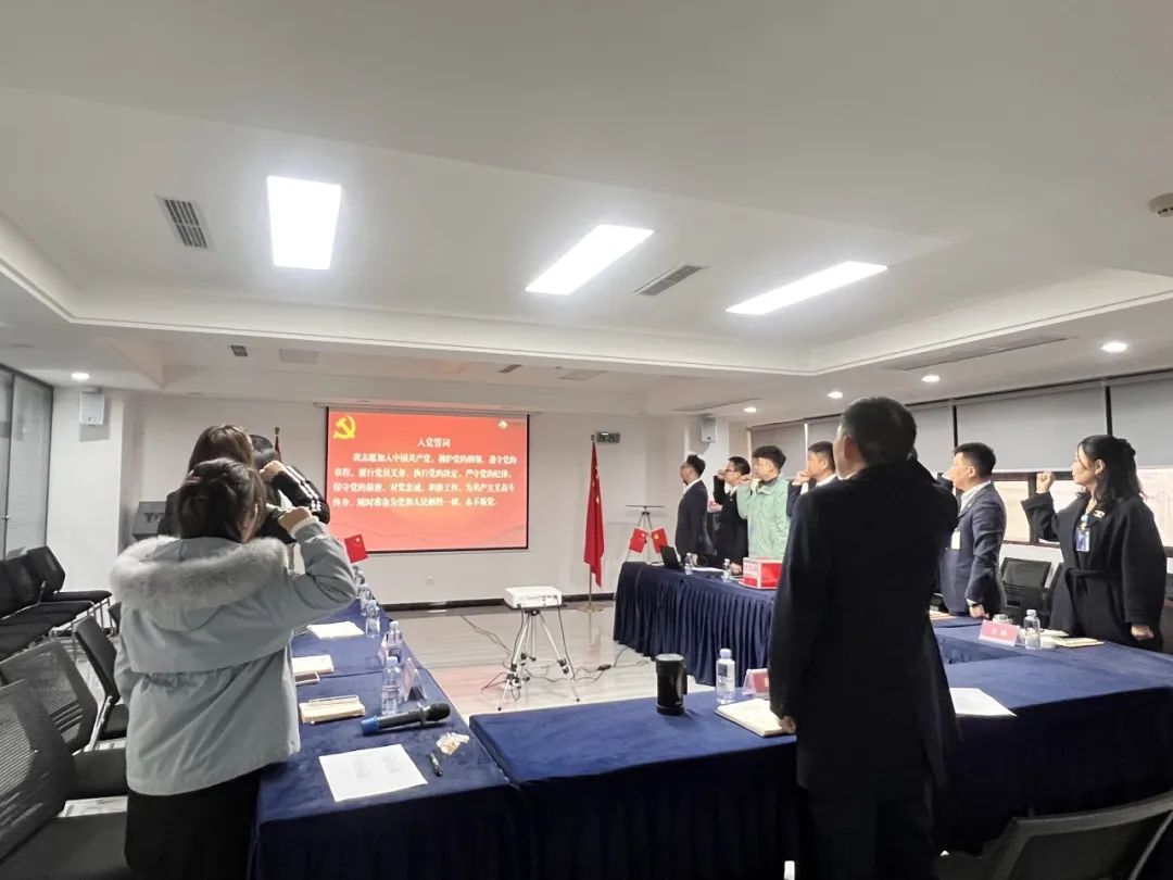 d777d740444b951fde8db70526552eb7.jpg d777d740444b951fde8db70526552eb7.jpg