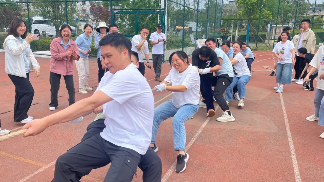 24aed388b6ac4e8321f285e50143d742.jpg 24aed388b6ac4e8321f285e50143d742.jpg