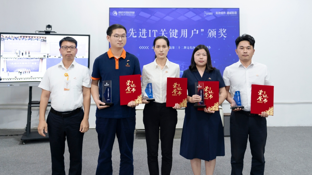 11d44498c909aa307554e7f611db952c.jpg 11d44498c909aa307554e7f611db952c.jpg