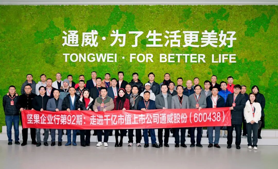 ef947d71f5a139d80b2744ce0e42c5b8.jpg