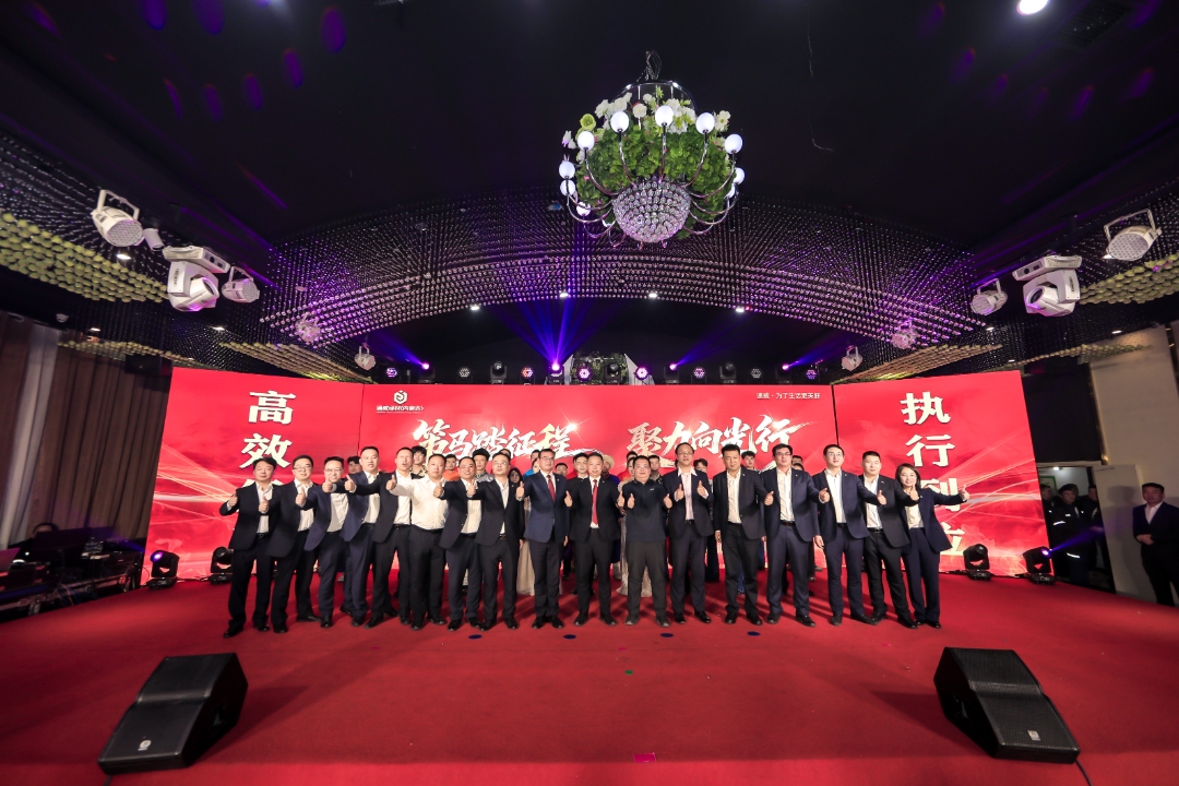 cdc6a3b1526d64e07f37ef1056f48800.jpg